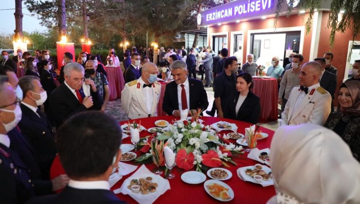 Erzincan’da 30 Ağustos Zafer Bayramı resepsiyonu