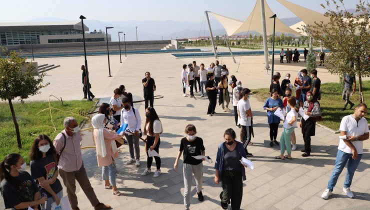 Erzincan’da güzel sanatlar için özel yetenek sınavları yapıldı