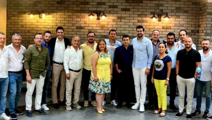 Fenerbahçe ve Galatasaray taraftarlarından dostluk mesajı