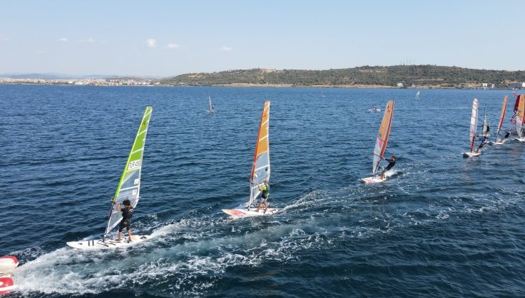 Galatasaray’ın sörfçü gençleri Cunda’da