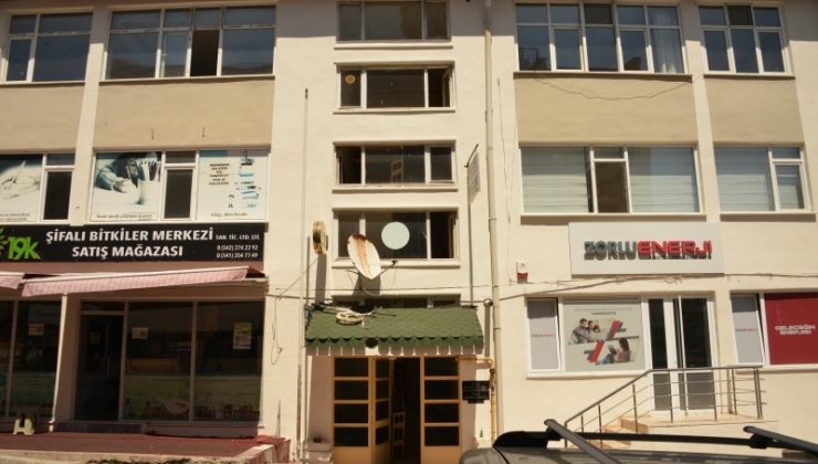 Gediz’de eski özel idare binası belediyeye kazandırıldı