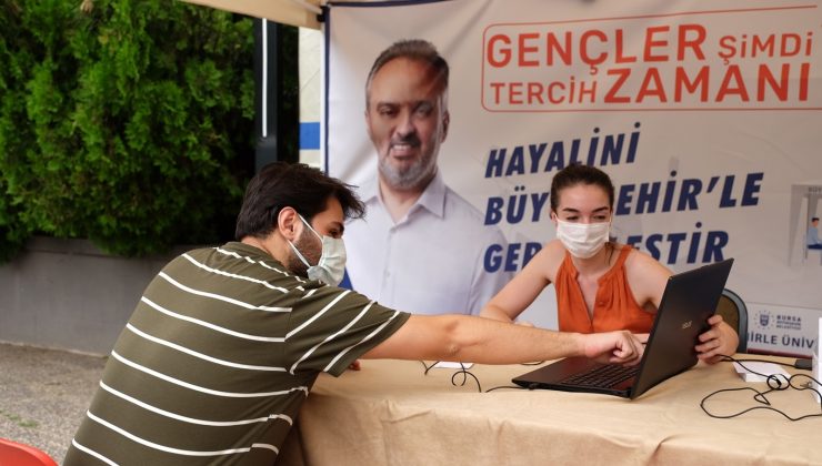 Gençler doğru tercih için Büyükşehir’i seçti