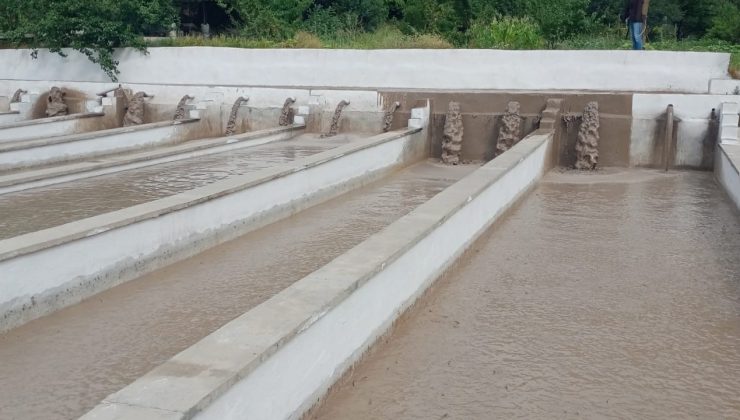 Hakkari’de alabalık tesisi selde zarar gördü