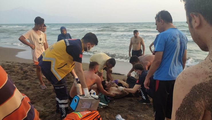 Hatay’da akıntıya kapılan genç boğulma tehlikesi geçirdi