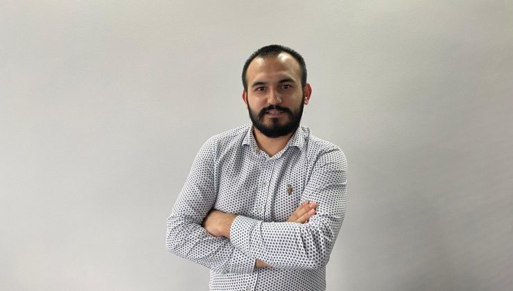 Hobi olarak uğraşıyordu, bir gecede albüm yaptı