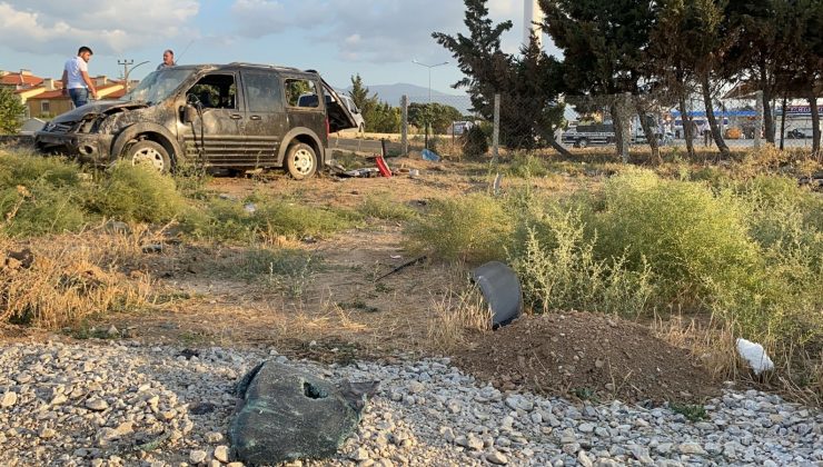 Hurdaya dönen aracın sürücüsü kazayı yaralı atlattı