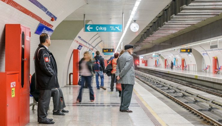 İzmir’de metro istasyonlarında ücretsiz internet dönemi başladı