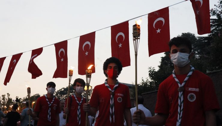 İzmit’te Zafer Bayramı coşkusu