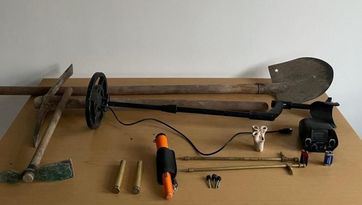 Kaçak kazı yapan 9 kişi suçüstü yakalandı