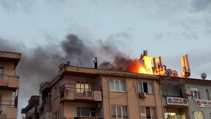 Kahramanmaraş’ta çatı yangını korkuttu