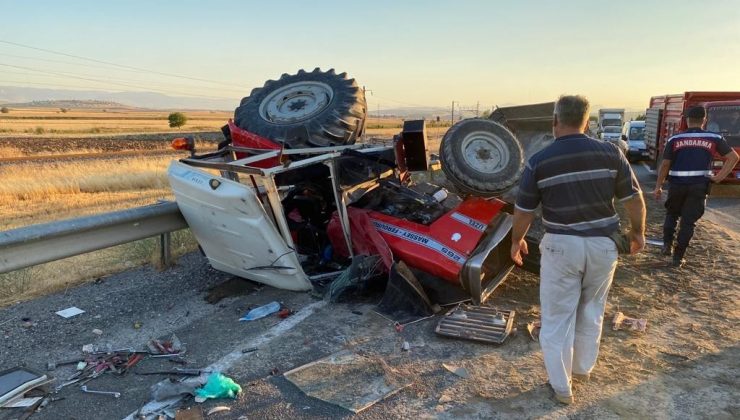 Kahramanmaraş’ta traktör ile tır çarpıştı: 3 yaralı