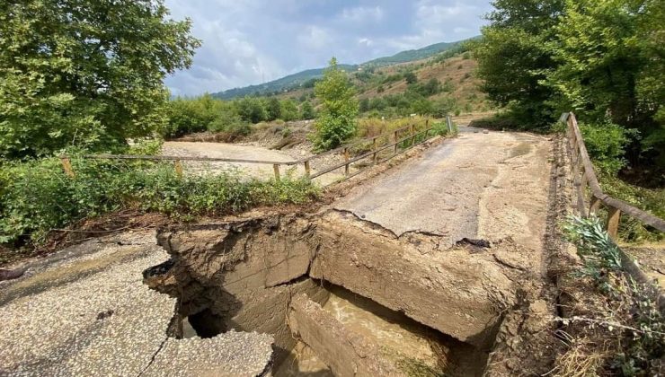 Karabük’te köprü çöktü