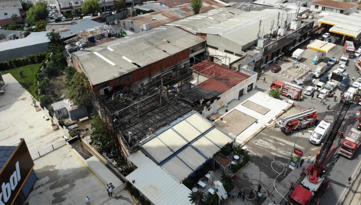 Kartal’da alevlere teslim olan balık restoranı havadan görüntülendi