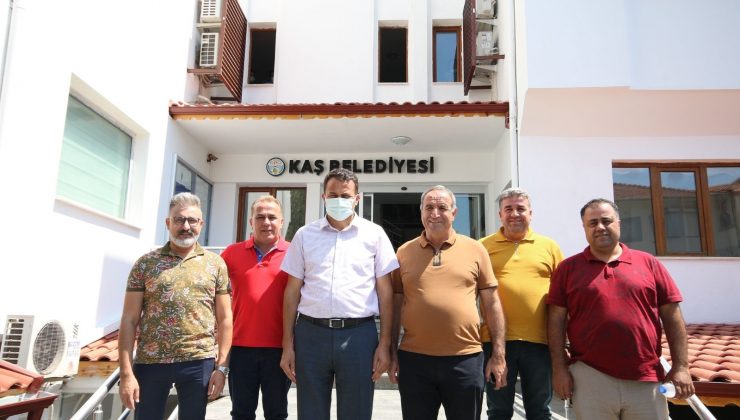 Kaş Belediye Başkanı, Silopi Görümlü Belediyesi heyeti ile bir araya geldi