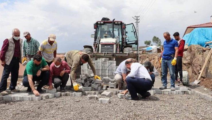 Kaymakam Çelik, köylerde devam eden çalışmaları yerinde inceledi
