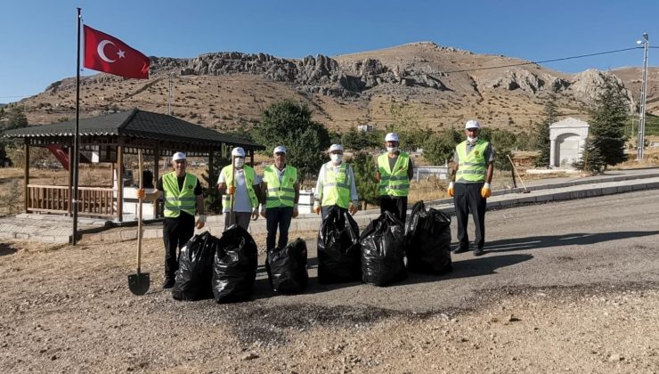Kaymakam Yılmaz, şehit Fethi Sekin’in kabrini temizledi