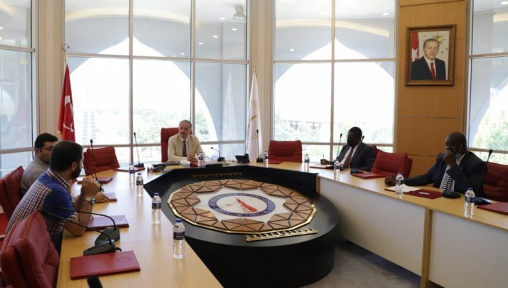 Kenya Eğitim Bakanlığı heyetinden DPÜ ziyareti