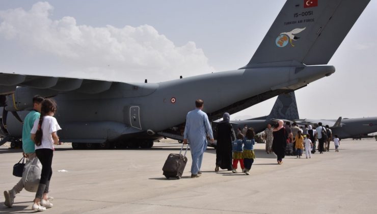 ’Koca Yusuf’ 200’ü aşkın Türk vatandaşı ile Kabil’den ayrıldı