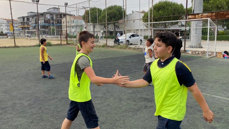 Kur’an-ı Kerim kursu öğrencileri yeşil sahada ter attı