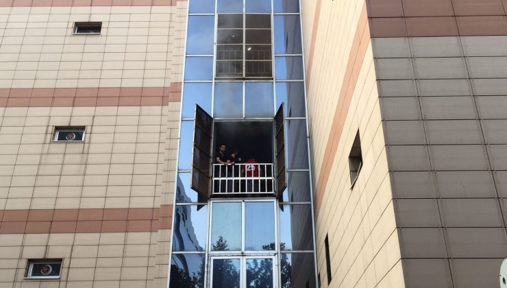 Kuyumcukent’te yangın paniği