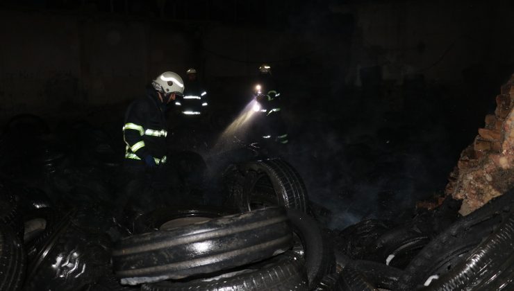 Lastik çöplüğünde çıkan yangın korkuttu