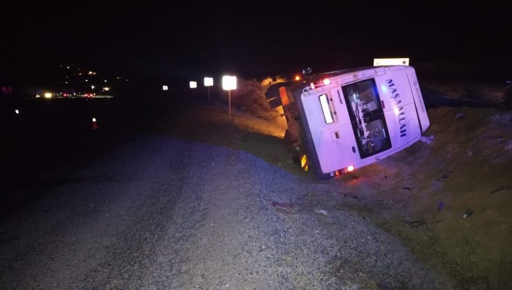 Malatya’da düğün yolunda kaza: 12 yaralı