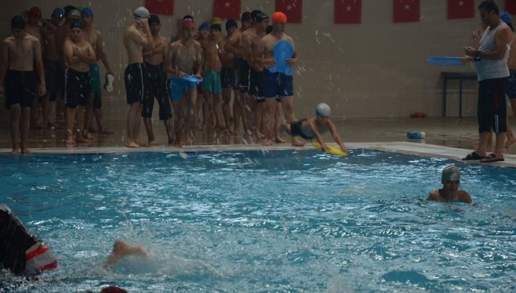 Malatya’da yüzme bilmeyen çocuklara ve gençlere ücretsiz kurs