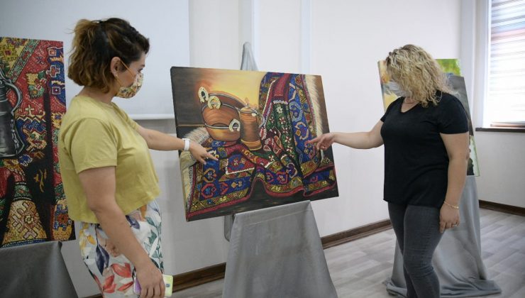 Mamak Belediyesince 20 kursiyerin elinden çıkan 67 eser sanatseverlerin beğenisine sunuldu