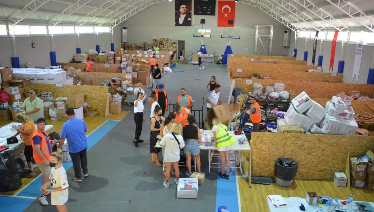 Marmaris’te yardım toplama merkezleri kuruldu