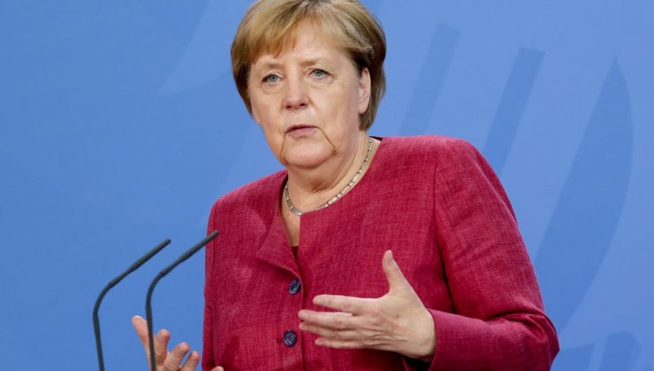 Merkel: “ABD olmadan tahliyelere devam edemeyiz”