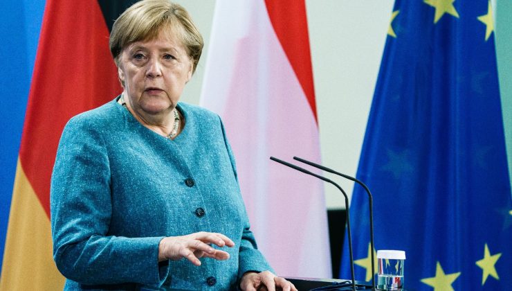 Merkel: “Afganistan’da Almanya’ya tahliye hakkına sahip 10 bin ila 40 bin Afgan bulunuyor”