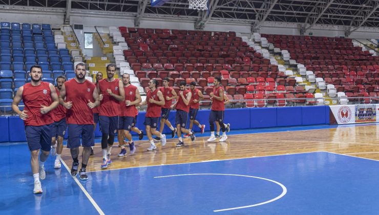 Mersin Büyükşehir Belediyesi Erkek Basketbol Takımı sezonu açtı