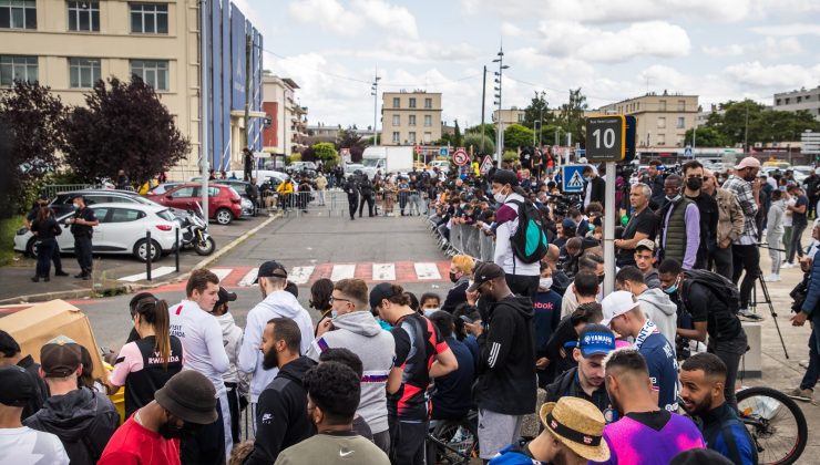 Messi, PSG için yola çıktı