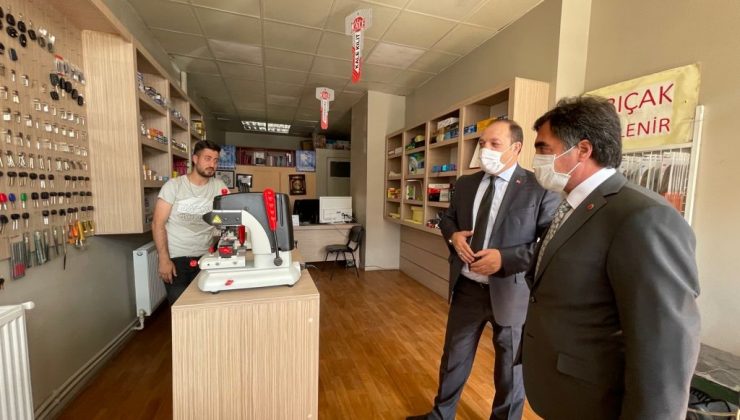 MHP İl Başkanı Karataş esnafla bir araya gelmeye devam ediyor