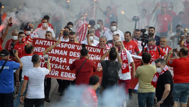 Muratpaşa Belediyesi’nin,Antalyaspor Taraftarı Lokali açıldı