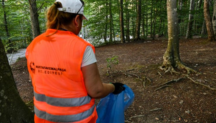 Mustafakemalpaşa ormanlarında temizlik seferberliği