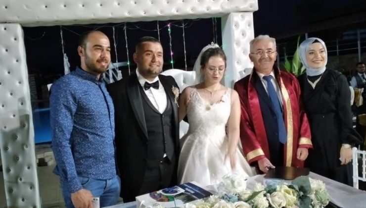Nikah memuru baba, oğluna ‘Evet’ dedirtti