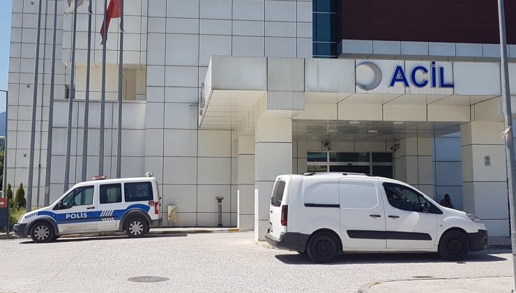 Otel havuzunda hareketsiz bulunan yaşlı adam hastanede hayatını kaybetti