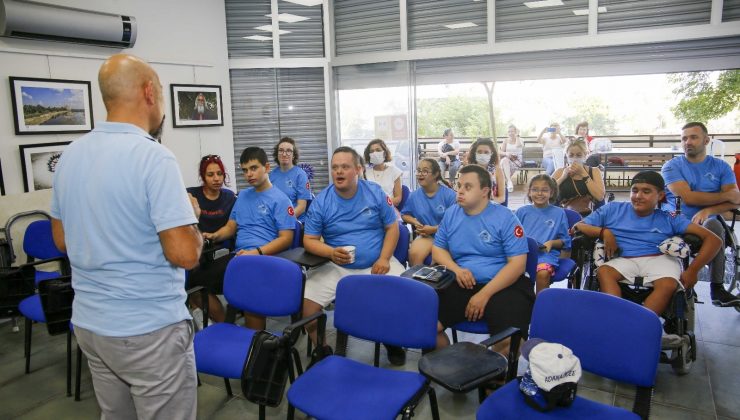 Özel gereksinimi olan çocuk ve gençlere fotoğraf eğitimi