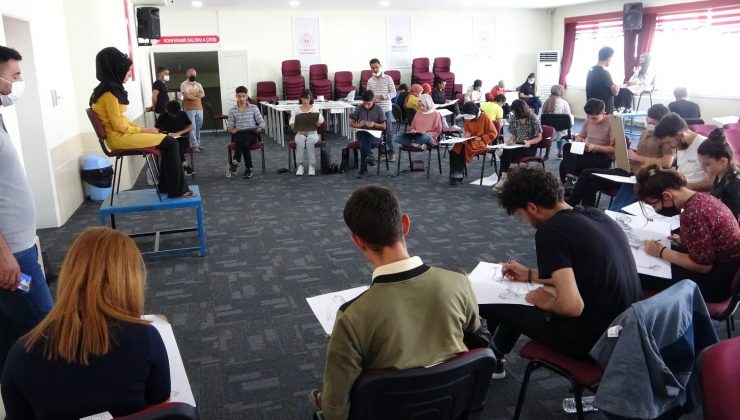 Vanlı öğrenciler yetenek sınavlarına hazırlanıyor