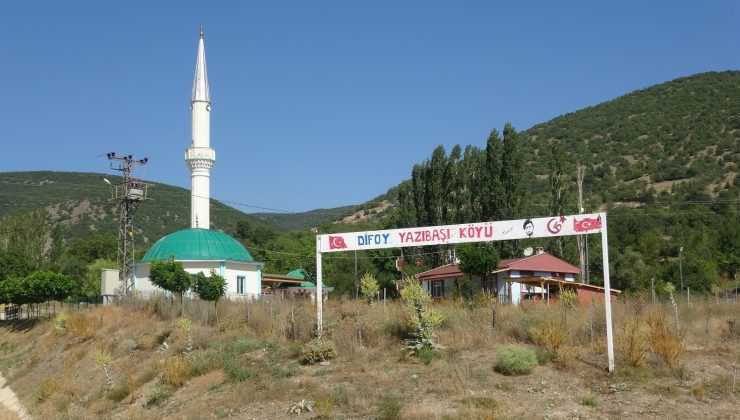 Özer’in bakanlığı cami hoparlöründen duyuruldu