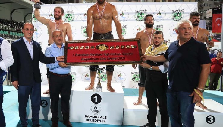 Pamukkale Yağlı Güreşlerinde başpehlivan Ali Gürbüz oldu