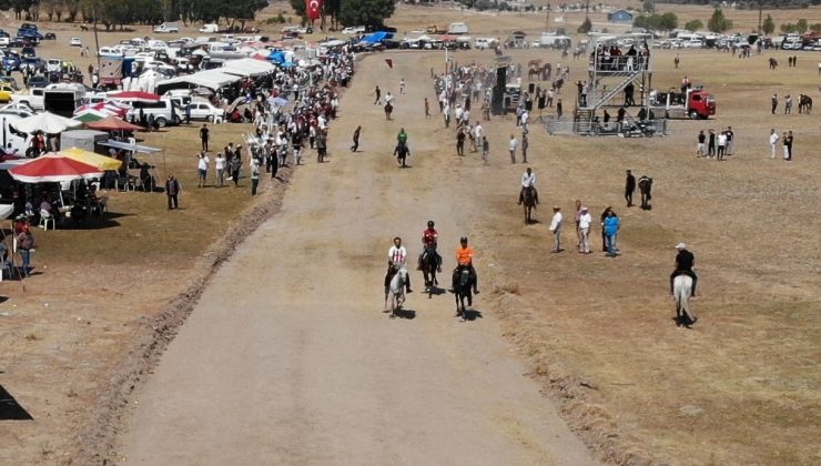 Rahvan atlar ‘Zafer’e koştu