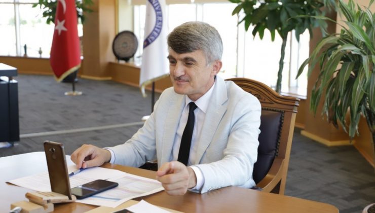 Rektör Uysal: “Daha rahat bir dönem geçirmek için herkesi aşıya davet ediyorum”