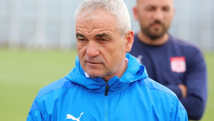 Rıza Çalımbay: “Avrupa maçlarını milli maç havasında oynuyoruz”