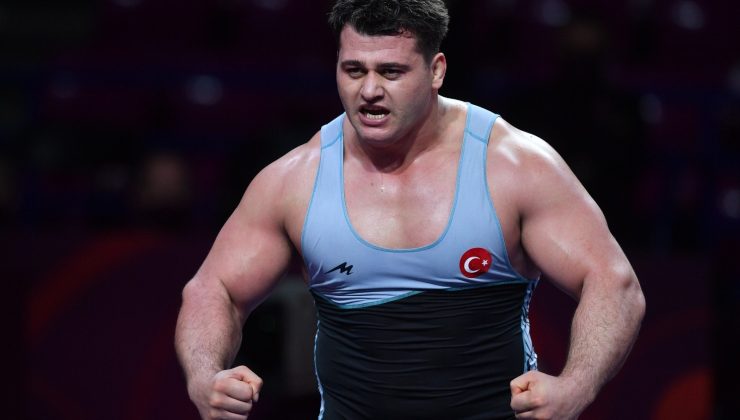 Rıza Kayaalp yarı finalde