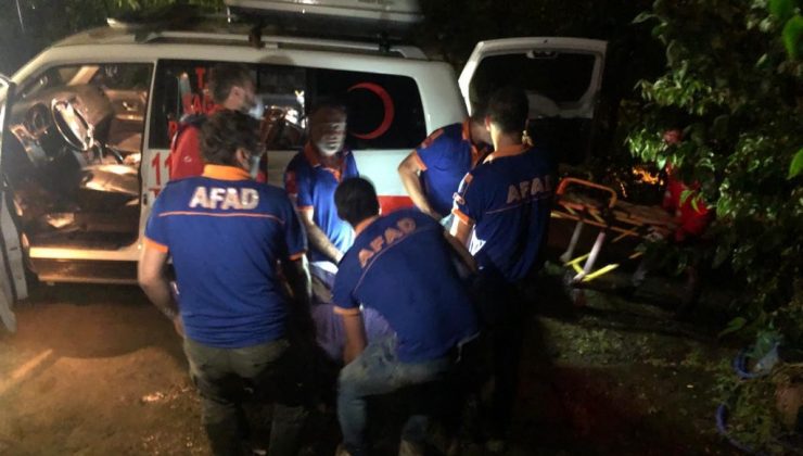Rize’de mahsur kalan 2 kişi AFAD ve UMKE tarafından kurtarıldı