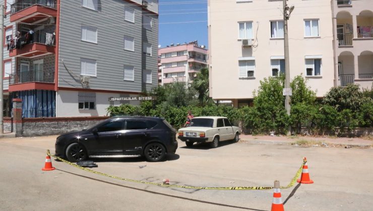 Romantik sevgili kız arkadaşının komşusunu ayağından vurdu