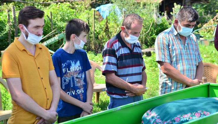 Samsun’da kızını isteyen akrabası tarafından öldürülen kadın defnedildi