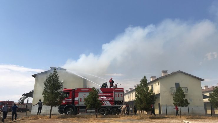 Şanlıurfa Hipodromu’nda çıkan yangın kontrol altına alındı